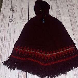 SO... GSJC Lambswoll Blend Hooded Poncho Cape with Fringed Hem and Southwest Des